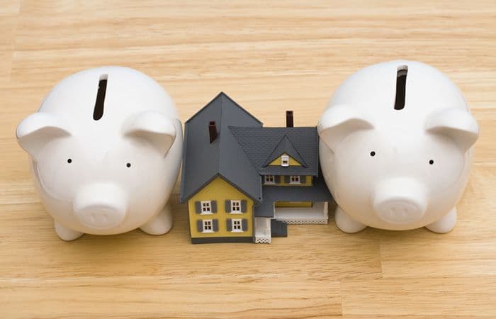 Second charge new business volumes grew by 20% in March: FLA